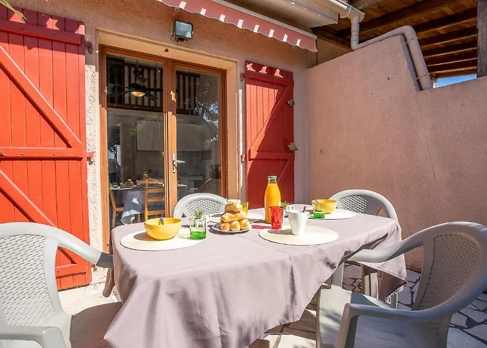 Holiday home Thalassa-3 By Interhome